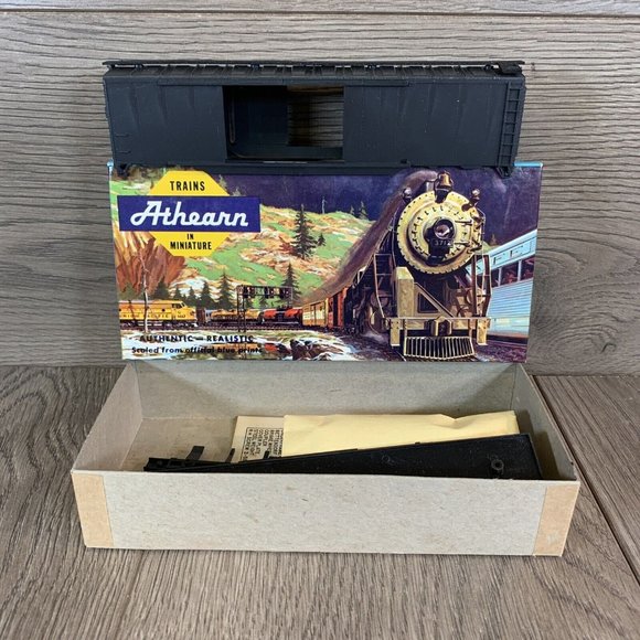 Athearn Other - Athearn 1309 - 50' 4 Door Box Car, Black, Undecorated, BNOS HO Scale